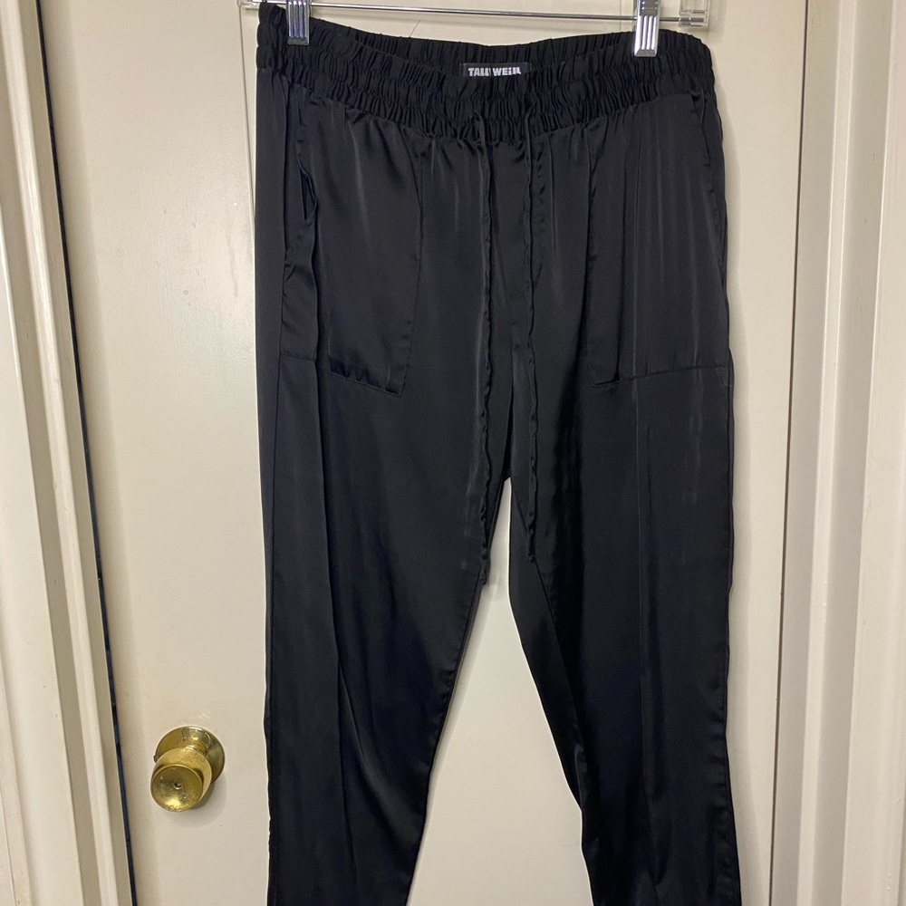 Satin sweatpants, elastic waist, tie in front